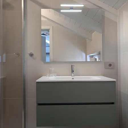 בית הארחה Urban Living 3*