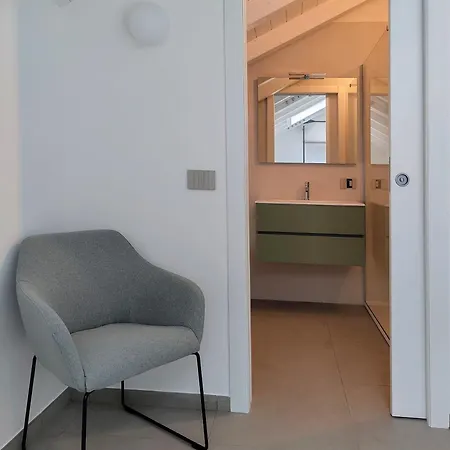 Urban Living 3* קומו