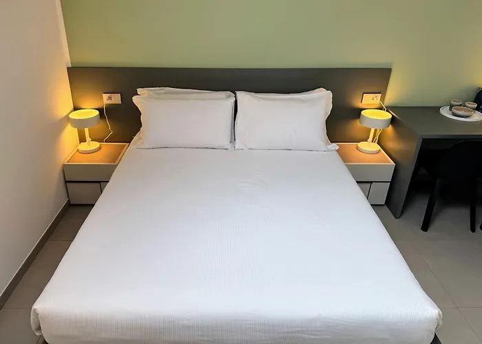 Urban Living Комо