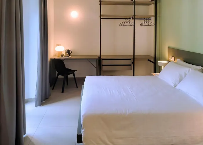 Urban Living Pensionat 3*